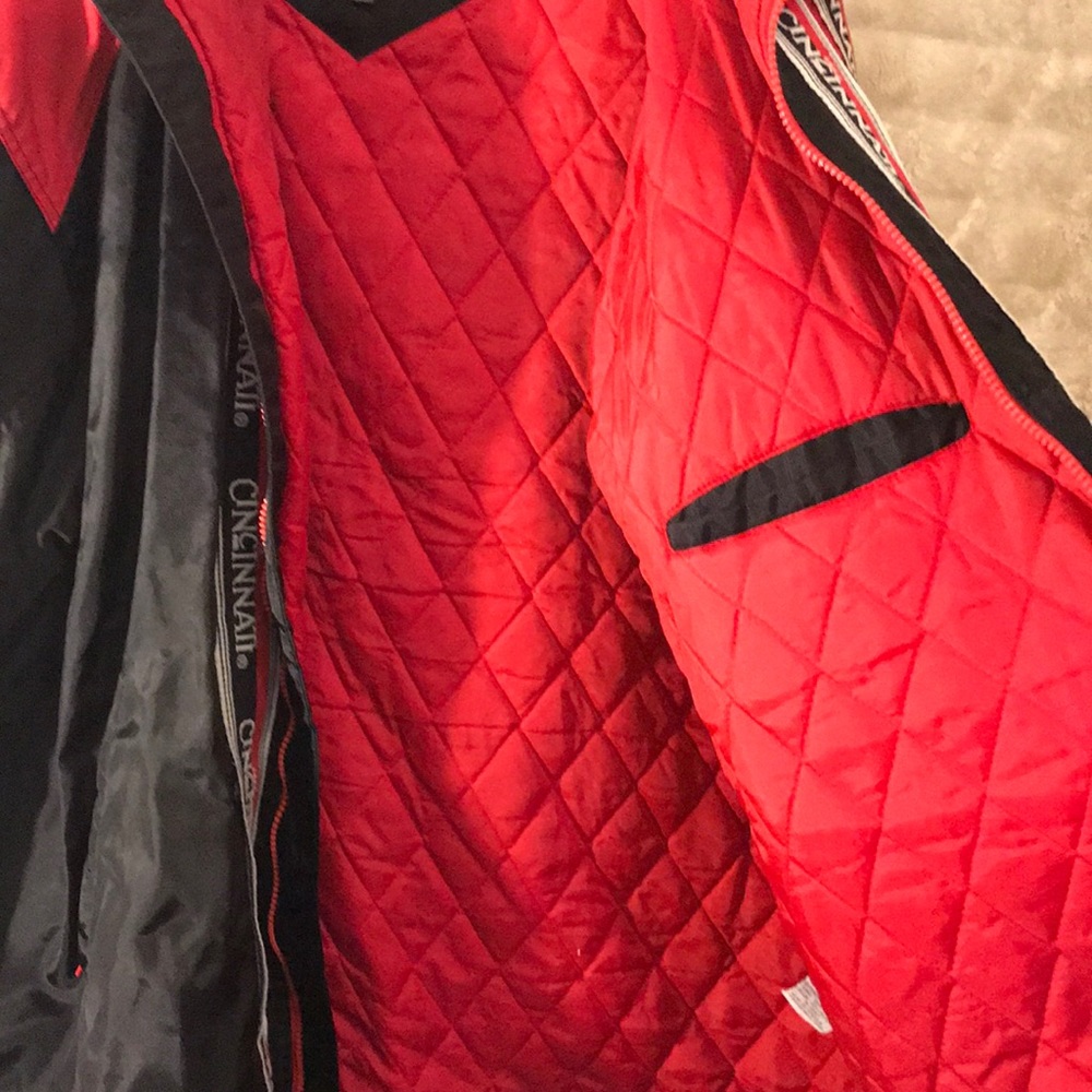 Men’s Jacket - Picture 4 of 8